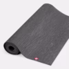 135021077-mats-eko5mm-charcoal-02-grey-bkgd-low-res.avif Saltea Yoga Manduka eKO Charchoal 5 mm