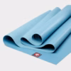 136011650-mats-ekosuperlite71-aqua_04-1300x1300-1-e1718638346119-scaled-1.avif Saltea Yoga Manduka eKO SuperLite Travel Aqua 1,5 mm
