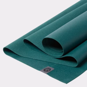 136011_eko-sl-71-cascade_04-1.avif Saltea Yoga Manduka eKO SuperLite Travel Cascade 1,5 mm