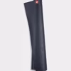 2132md-eko-superlite-71-136011030-mats-midnight_01.avif Saltea Yoga Manduka eKO SuperLite Travel Midnight 1,5 mm
