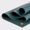 2132md-pro-71-111016050-mats-sage_04_1.avif Saltea Yoga Manduka PRO Black Sage 6mm