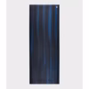 2132md-pro-71-111091365-mats-black-blue-cf_03-1300x1300-1-scaled-1.avif Saltea Yoga Manduka PRO Black Blue 6mm