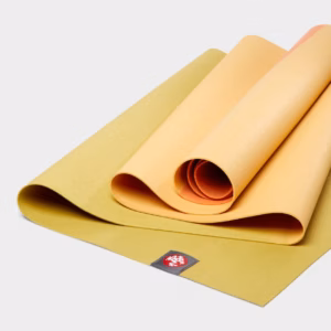 6b11198f-d3a4-45eb-ac9c-7d12edb8feaf_871x1014.avif Saltea Yoga Manduka eKO SuperLite Travel Meloon Deep 1,5 mm