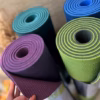 bodhi-lorus-pro-rolls-04-min.avif Saltea Yoga Bodhi Lotus Pro Aubergine/Light Aubergine