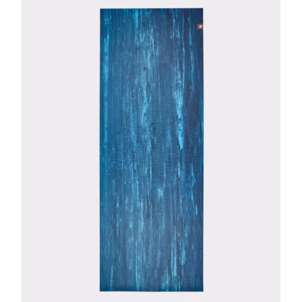 eko-135051255-mats-q518-pacificbluemarbled-02-1300x1300-1-scaled-1.avif Saltea Yoga Manduka eKO Pacific Blue 5 mm