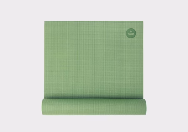 kovrik-dlya-jogi-asana-bodhi-olivkovo-zelenyj-2-min-scaled-1.avif Saltea Yoga Bodhi Asana Green 4,5 mm
