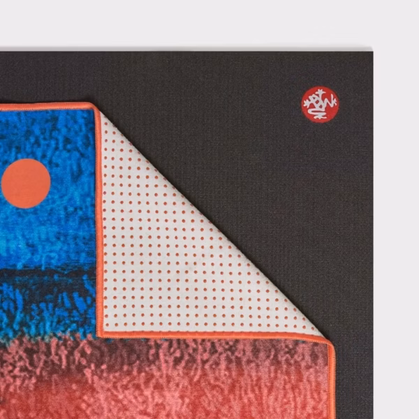 novyj-proekt-3-scaled-1.avif Prosop yoga Manduka Yogitoes Tapestry