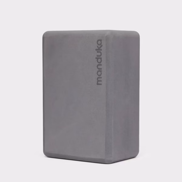 novyj-proekt-9.avif Блок для йоги Manduka R Foam Thunder
